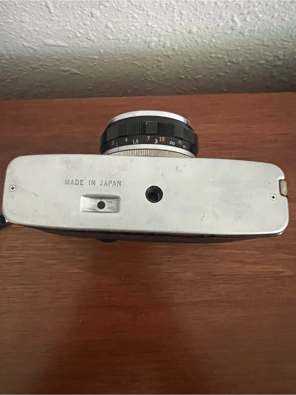 Olympus Trip 35 Silver and Black Film Camera - see description